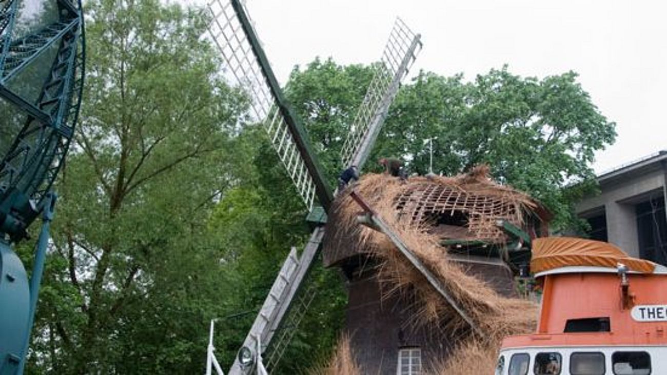Windmühle Bauart Erdholländer.
