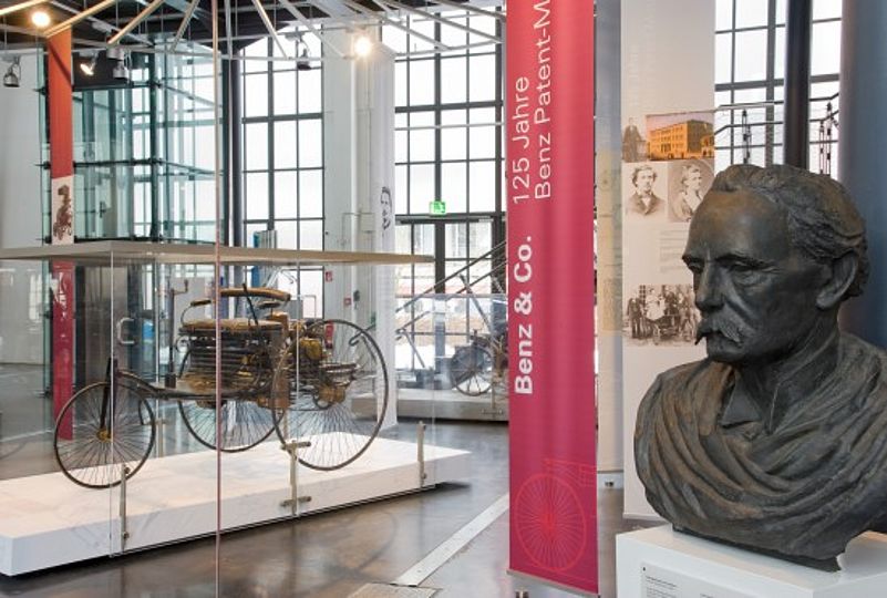 Der Benz Patent-Motorwagen im Verkehrszentrum des Deutschen Museums.