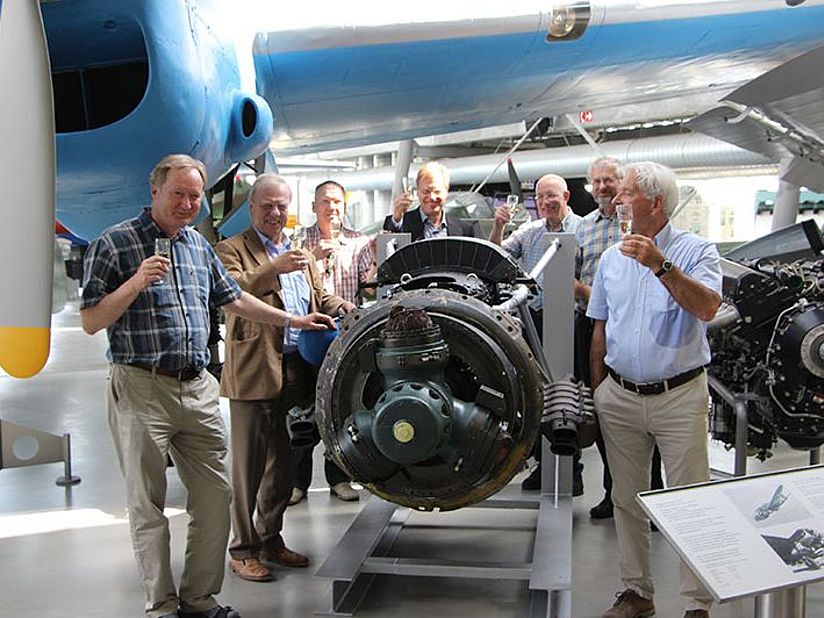 Werftverein mit Flugmotor Jumo 211.