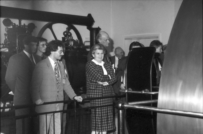 W. Tereschkowa in der Ausstellung Kraftmaschinen.