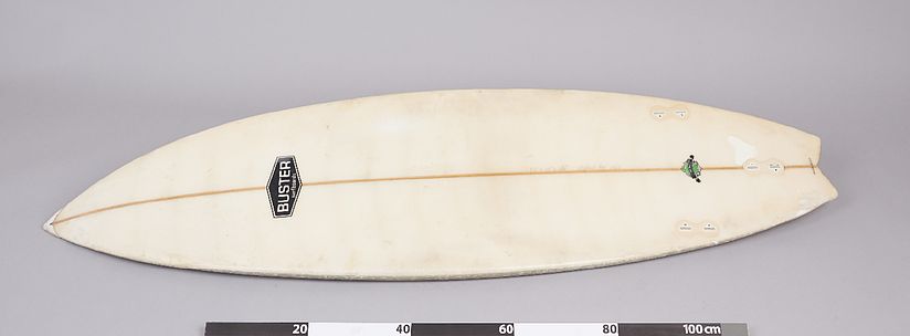 Unterseite des Surfboards.