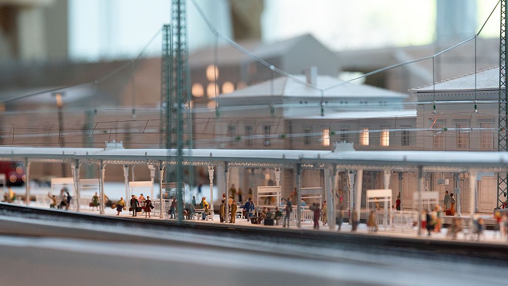 zur Ausstellung Modellbahn