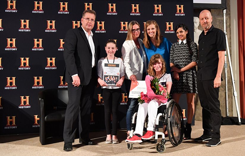 Felicitas und Emma bei der Preisverleihung.