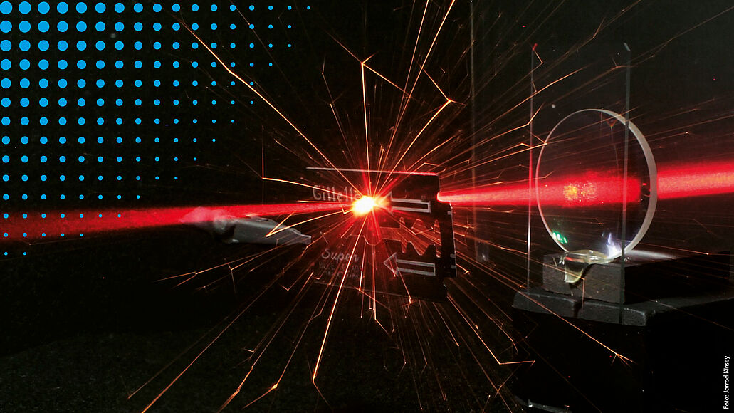 zur Sonderausstellung "Licht und Materie".