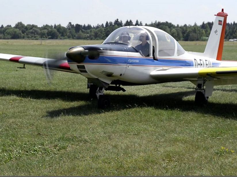 Leichtflugzeug LFU 205.