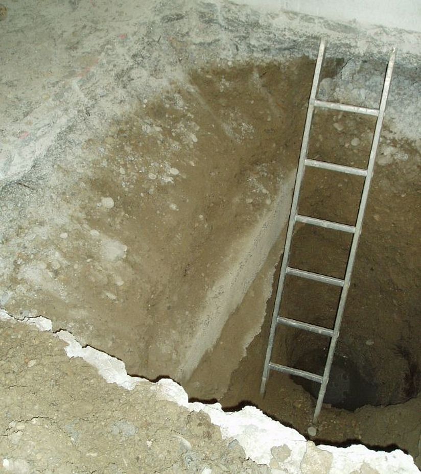 Baustellenbereich der Abteilung Schifffahrt. Alter Regenabwasserkanal.