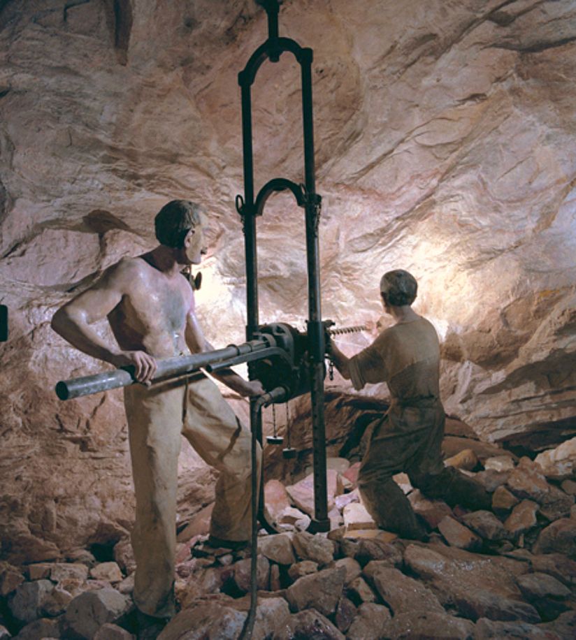 Sprenglochbohrung im Kalisalz-Kammerabbau, 1925.