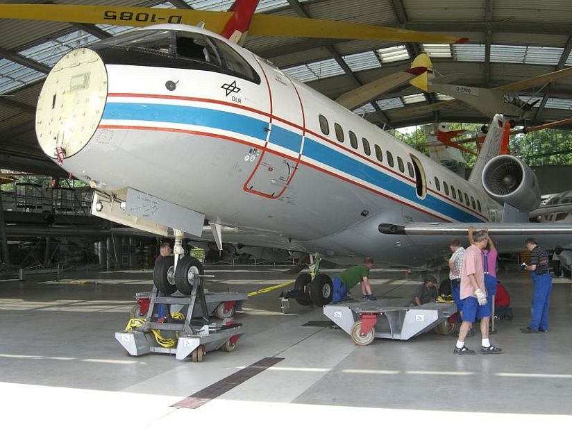 DLR-Forschungsflugzeug ATTAS in der neuen Ausstellungshalle der Flugwerft Schließheim.