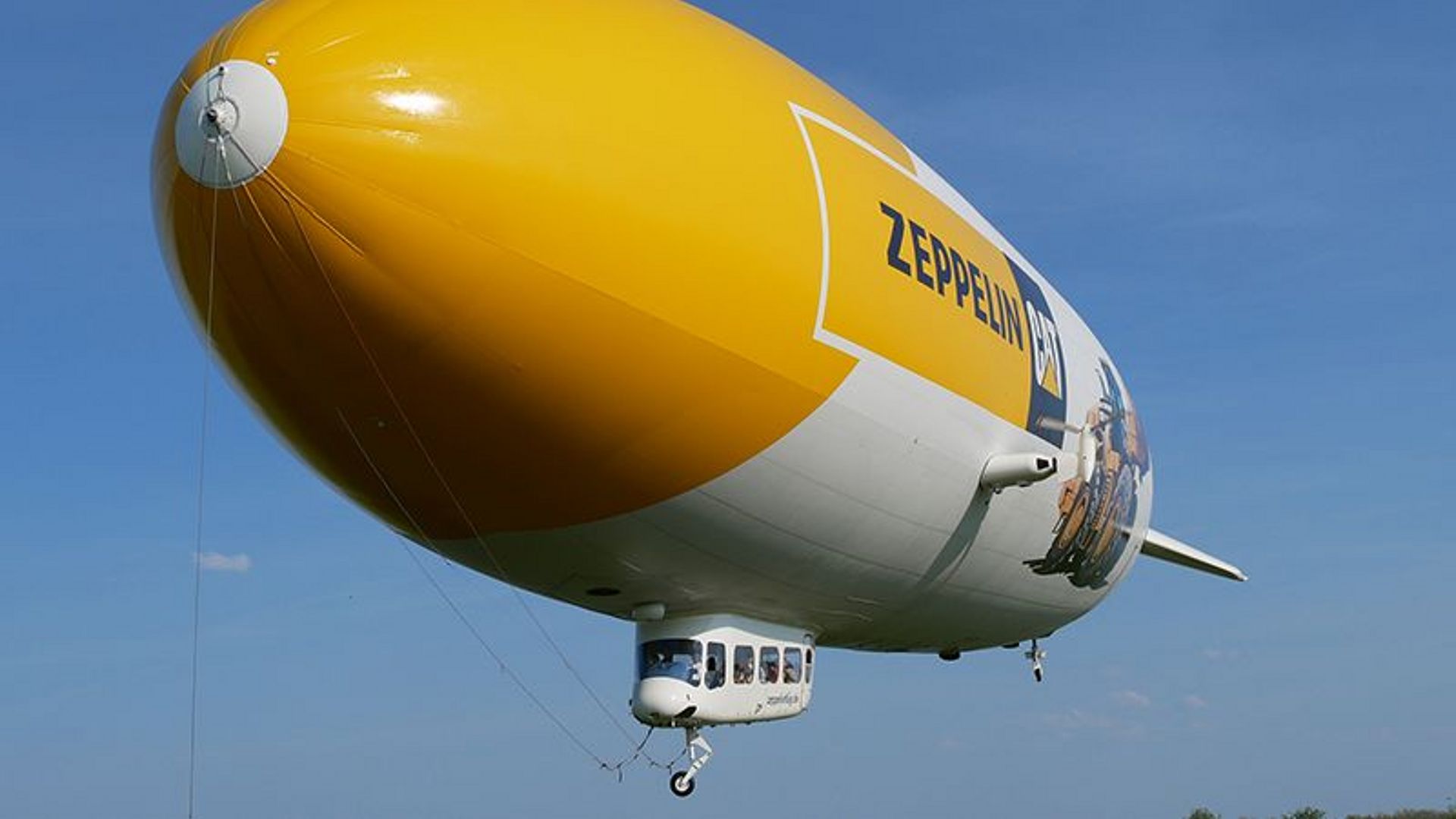 Zeppelin in der Luft.