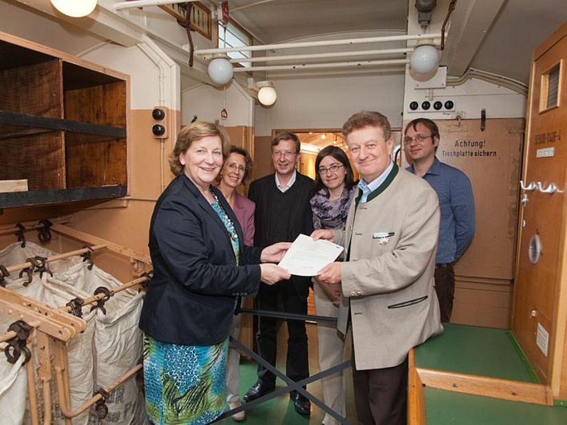 Die Übergabe im Bahnpostwagen Nr. 4467.