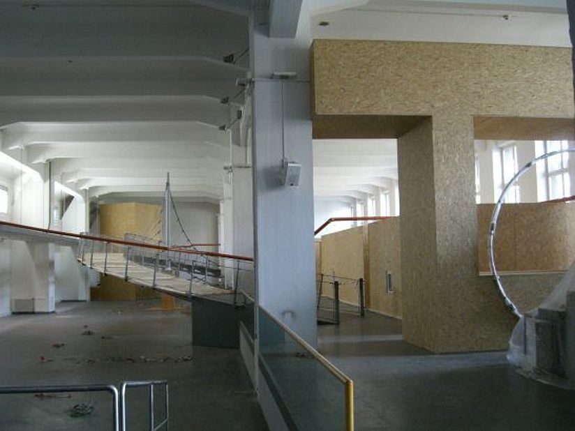 Ausstellungshalle Brückenbau.